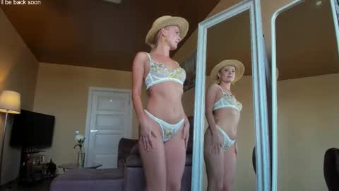 Snapshot of miss4motivated chatting on November 11, 12:05 pm Kris online show from November 11, 12:05 pm