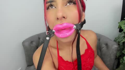 Snapshot of miss___allison chatting on March 5, 11:17 am Allison online show from March 5, 11:17 am