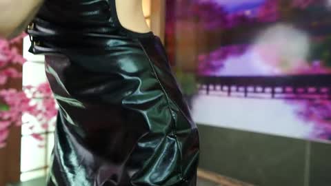 Snapshot of miss___angel chatting on November 11, 6:08 pm miss___angel online show from November 11, 6:08 pm