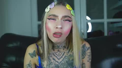 Snapshot of miss___angel chatting on February 28, 10:38 am miss___angel online show from February 28, 10:38 am