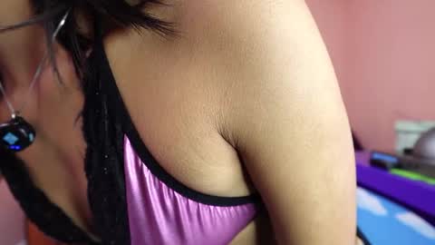 Snapshot of miss___sabrina chatting on October 15, 6:19 pm Sabrina online show from October 15, 6:19 pm