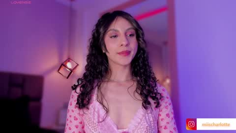 Snapshot of miss__charlotte_ chatting on January 5, 11:55 pm Charlotte online show from January 5, 11:55 pm