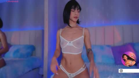 Snapshot of miss__charlotte_ chatting on October 16, 4:57 am Charlotte online show from October 16, 4:57 am