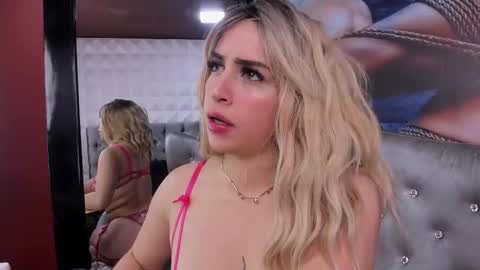 Daphne online show from November 20, 3:12 pm