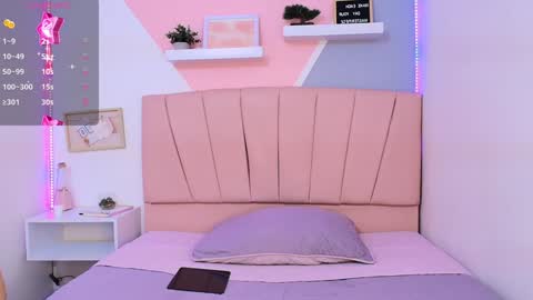 Snapshot of miss__ivy chatting on December 5, 3:17 pm   online show from December 5, 3:17 pm