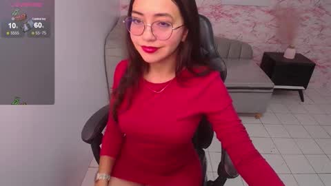 Snapshot of miss_andrea_t chatting on January 24, 10:43 am andrea online show from January 24, 10:43 am