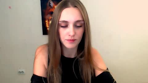 Snapshot of miss_angelina_ chatting on October 15, 6:02 am Angelina online show from October 15, 6:02 am