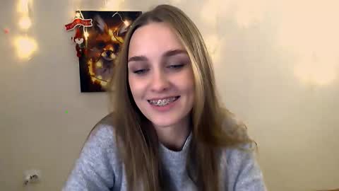 Snapshot of miss_angelina_ chatting on December 4, 7:17 am Angelina online show from December 4, 7:17 am