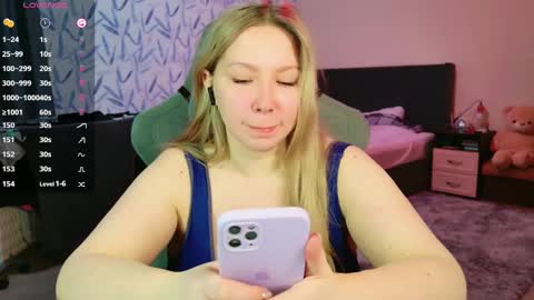 Anna online show from March 10, 3:20 pm