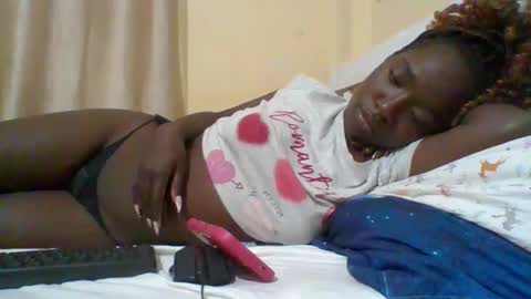 Snapshot of miss_atitude chatting on October 14, 3:40 am miss_atitude online show from October 14, 3:40 am