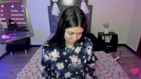 Snapshot of miss_auroraa chatting on January 12, 8:25 am Aurora online show from January 12, 8:25 am