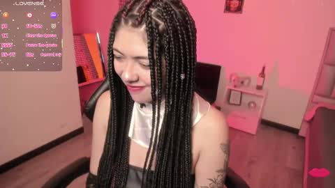 Snapshot of miss_auroraa chatting on September 10, 1:05 am Aurora online show from September 10, 1:05 am