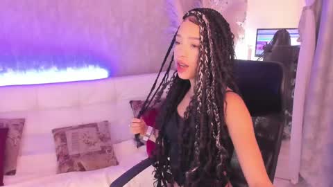 Snapshot of miss_brenda_ chatting on October 4, 12:14 pm Camila online show from October 4, 12:14 pm