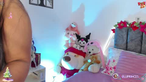 Snapshot of miss_brunette_ chatting on December 12, 11:47 pm lucy 3 online show from December 12, 11:47 pm
