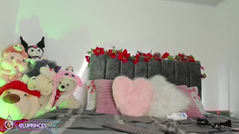 Snapshot of miss_brunette_ chatting on December 31, 5:22 am lucy 3 online show from December 31, 5:22 am