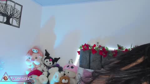 Snapshot of miss_brunette_ chatting on January 6, 2:26 am lucy 3 online show from January 6, 2:26 am