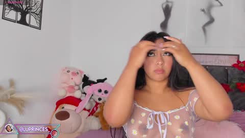 Snapshot of miss_brunette_ chatting on February 6, 5:46 am lucy 3 online show from February 6, 5:46 am