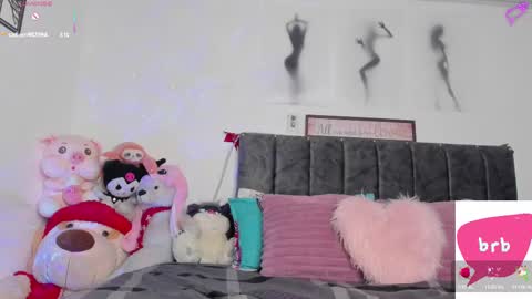 Snapshot of miss_brunette_ chatting on March 7, 2:46 am lucy 3 online show from March 7, 2:46 am
