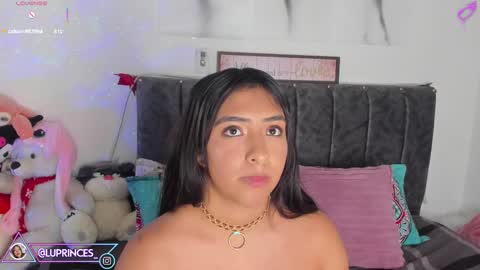 Snapshot of miss_brunette_ chatting on March 7, 5:51 am lucy 3 online show from March 7, 5:51 am