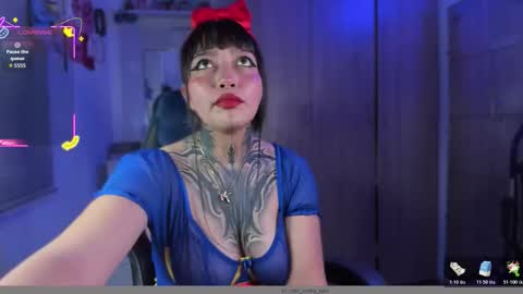 Snapshot of miss_cherry_kath chatting on December 18, 3:45 am Kath online show from December 18, 3:45 am