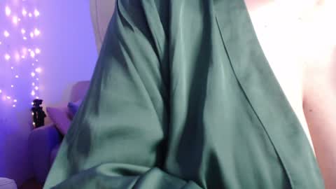 Snapshot of miss_daniels chatting on January 13, 8:37 pm liza online show from January 13, 8:37 pm