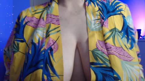 Snapshot of miss_daniels chatting on February 5, 11:50 pm liza online show from February 5, 11:50 pm