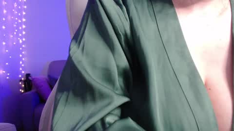 Snapshot of miss_daniels chatting on February 27, 2:10 am liza online show from February 27, 2:10 am