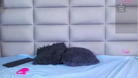 emma online show from March 16, 8:24 pm