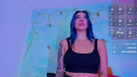 miss_evans_ online show from November 29, 7:22 am