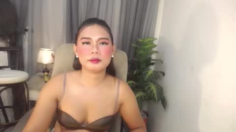 miss_fhakarat online show from October 10, 12:20 am