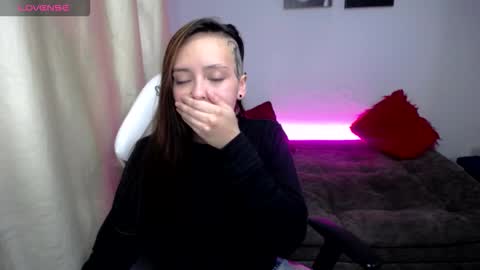 miss_foxxy_ online show from October 10, 9:08 am