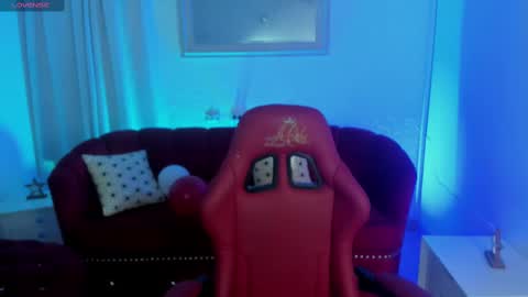 Isabella online show from March 10, 8:01 pm