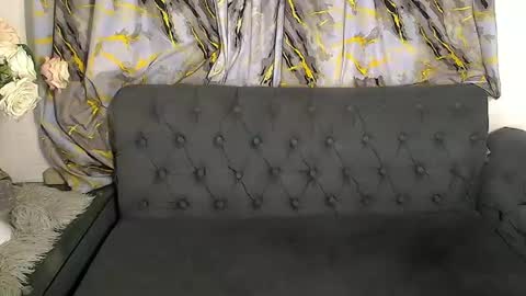 julie online show from March 8, 11:03 am