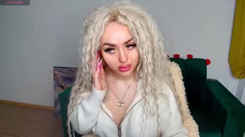 miss_kiten online show from February 11, 7:48 pm