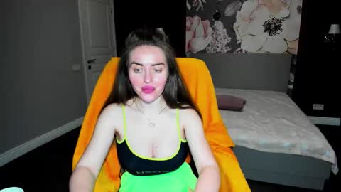 miss_kiten online show from November 26, 8:21 pm