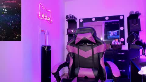 Miss Kittyn online show from April 6, 12:52 am