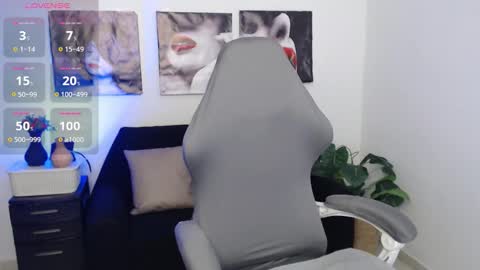 Snapshot of miss_laiila chatting on November 3, 1:40 am Laila online show from November 3, 1:40 am