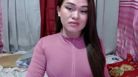 miss_leah07 online show from March 5, 8:32 am