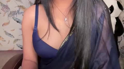 miss_queen99 online show from December 19, 7:04 am