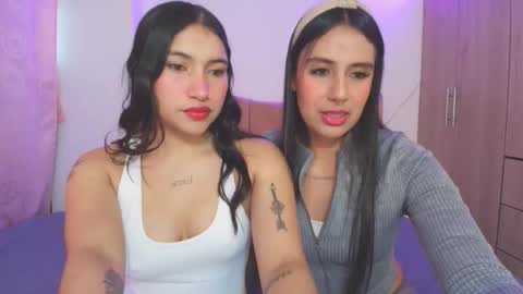 Snapshot of miss_saraxxx chatting on November 5, 2:39 pm Angel Sophie Tif online show from November 5, 2:39 pm