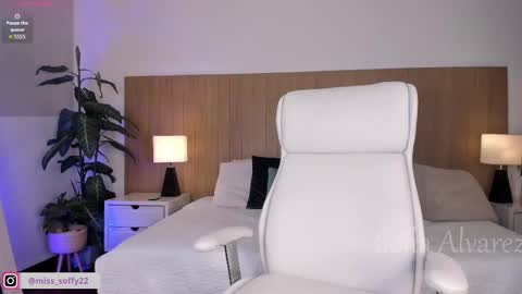Snapshot of miss_soffy chatting on November 4, 9:47 pm Sofia Alvarez online show from November 4, 9:47 pm
