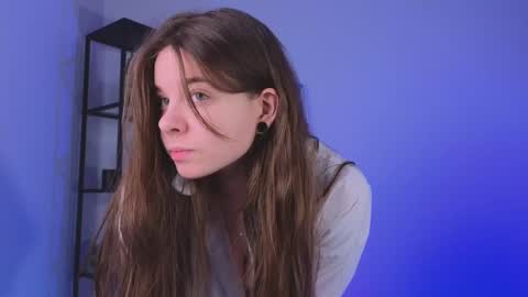 Snapshot of miss_spider chatting on January 22, 6:42 am Spider girl Help me reach 10 likes online show from January 22, 6:42 am