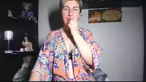 Snapshot of miss_tasha_kom chatting on November 7, 9:53 am miss_tasha_kom online show from November 7, 9:53 am