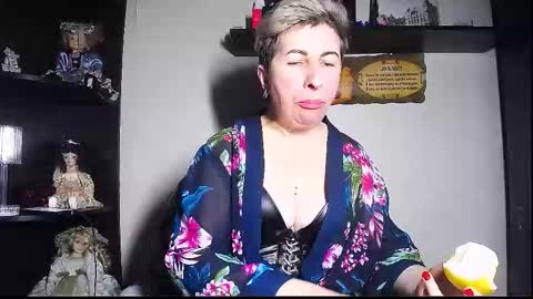 miss_tasha_kom online show from November 9, 9:18 am