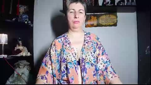 Snapshot of miss_tasha_kom chatting on December 21, 10:55 am miss_tasha_kom online show from December 21, 10:55 am