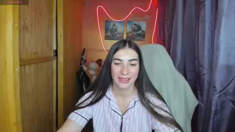 Snapshot of miss_tasy chatting on February 18, 3:21 pm Melanie January 15th is my birthday there will be an interesting show online show from February 18, 3:21 pm