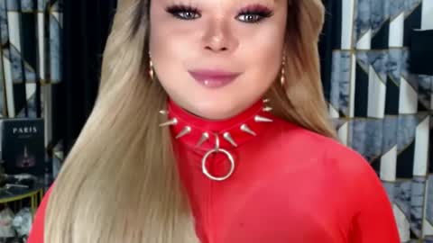 Tyra Davenport online show from October 24, 6:59 pm