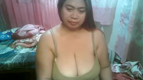 Snapshot of miss_v0lcan0 chatting on January 11, 8:33 am miss v0lcan0 online show from January 11, 8:33 am