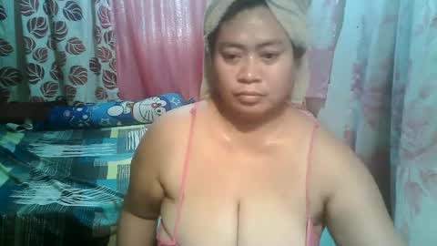 Snapshot of miss_v0lcan0 chatting on February 8, 10:39 am miss v0lcan0 online show from February 8, 10:39 am