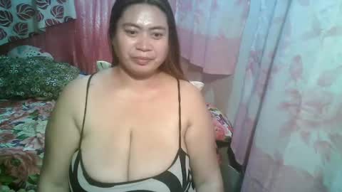 Snapshot of miss_v0lcan0 chatting on March 11, 12:06 pm miss v0lcan0 online show from March 11, 12:06 pm